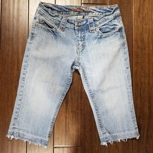 Nine Point Eight women's capri